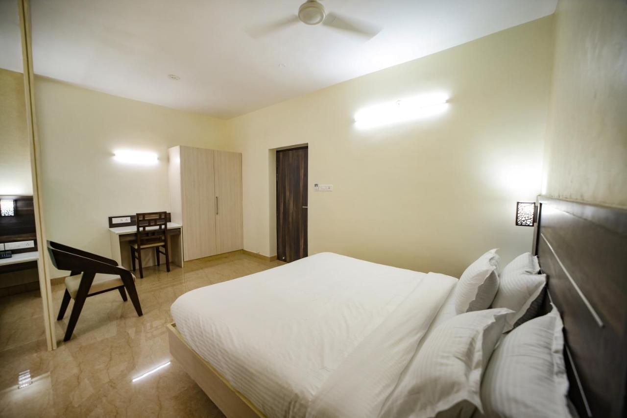 Avenue 11 Premium Stays มทุราย ภายนอก รูปภาพ