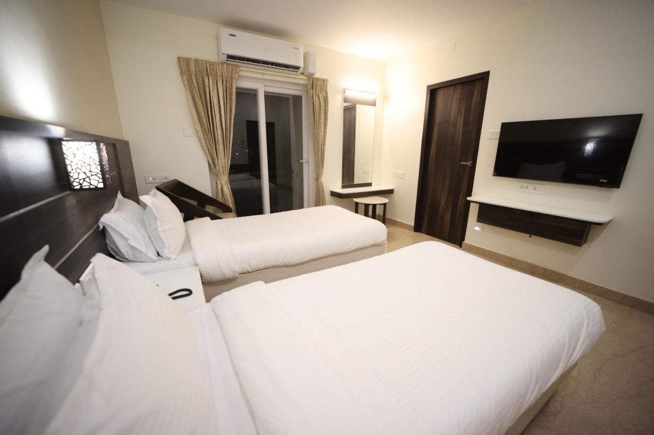 Avenue 11 Premium Stays มทุราย ภายนอก รูปภาพ