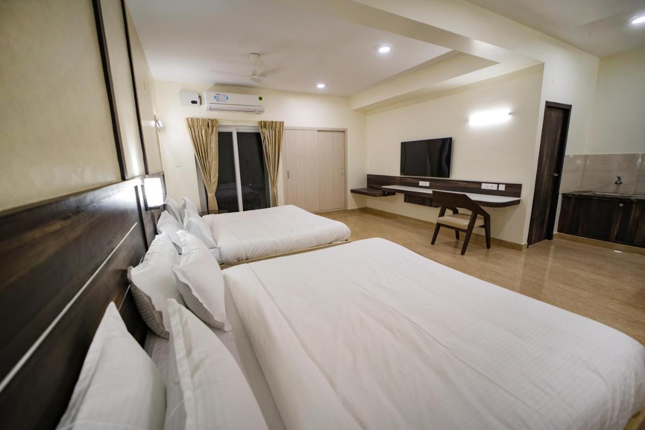 Avenue 11 Premium Stays มทุราย ภายนอก รูปภาพ
